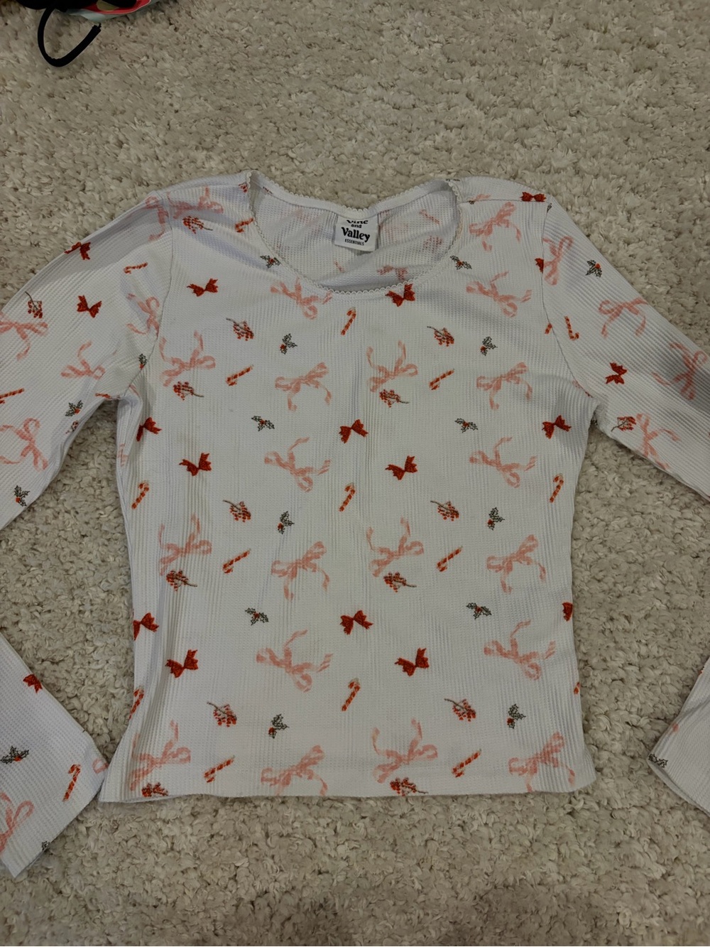 Valley Girls' White Long-Sleeve Ribbed Top with Pink Bow & Red Accent Print
